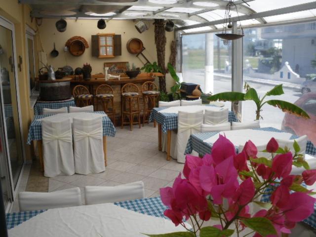 Hotel Europe Inn Paralía Kültér fotó
