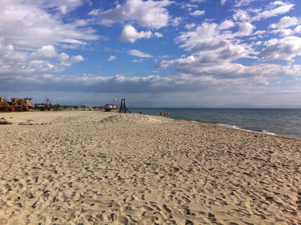 Hotel Europe Inn Paralía Kültér fotó