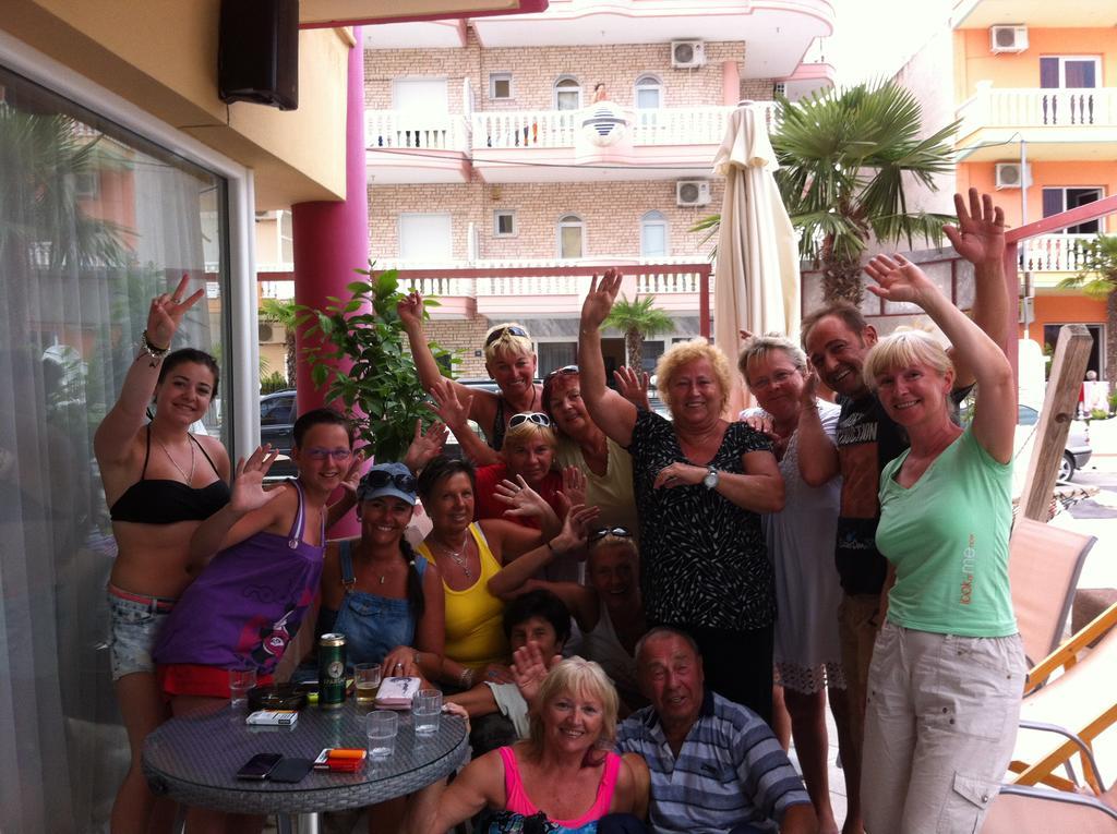Hotel Europe Inn Paralía Kültér fotó