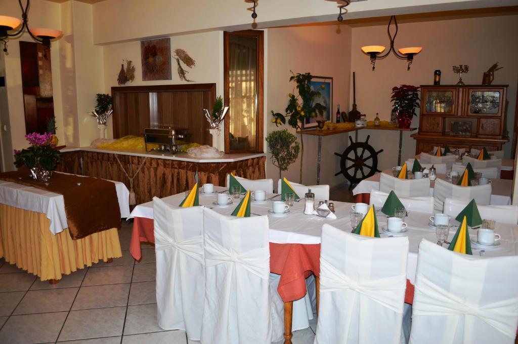 Hotel Europe Inn Paralía Kültér fotó